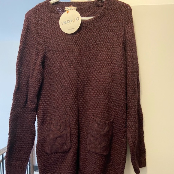 Indigo sweater in beautiful chocolate brown color! - Picture 2 of 3